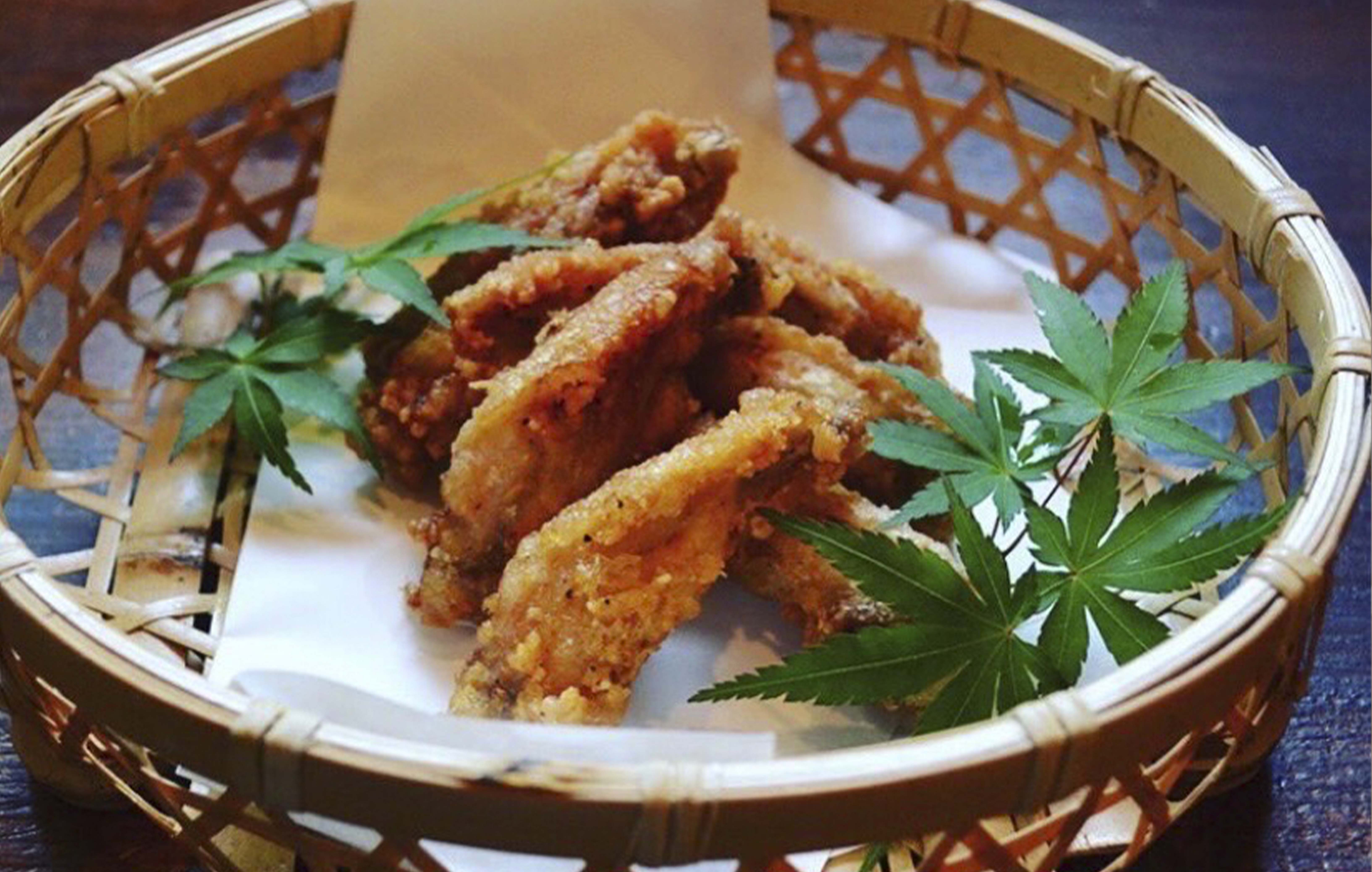 おばんざいメニュー　ずらりと並ぶ色とりどりのおばんざい